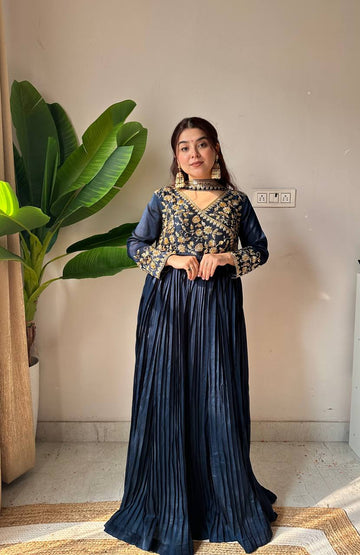 Gulnaar Blooming Vichitra Kurti Set – Floor-Length Elegance for Celebrations 🌸